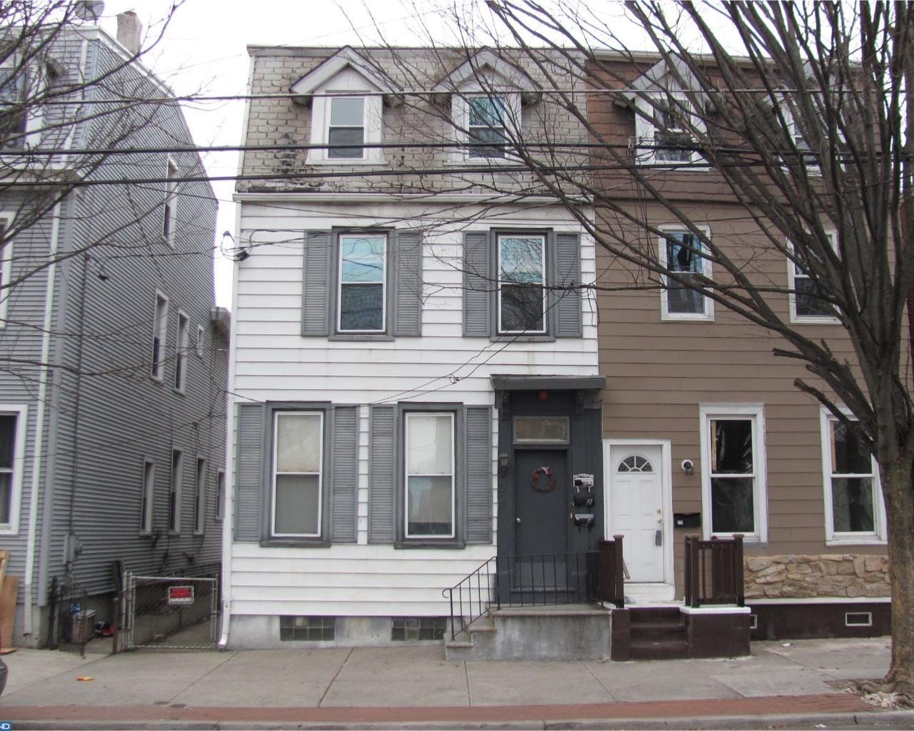 327 2 Market Street - Photo 1