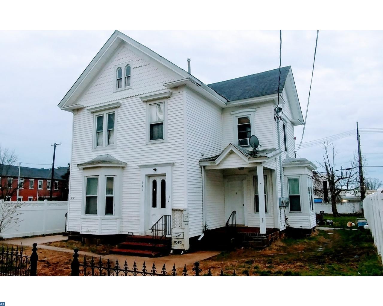 641 Wood Street - Photo 1