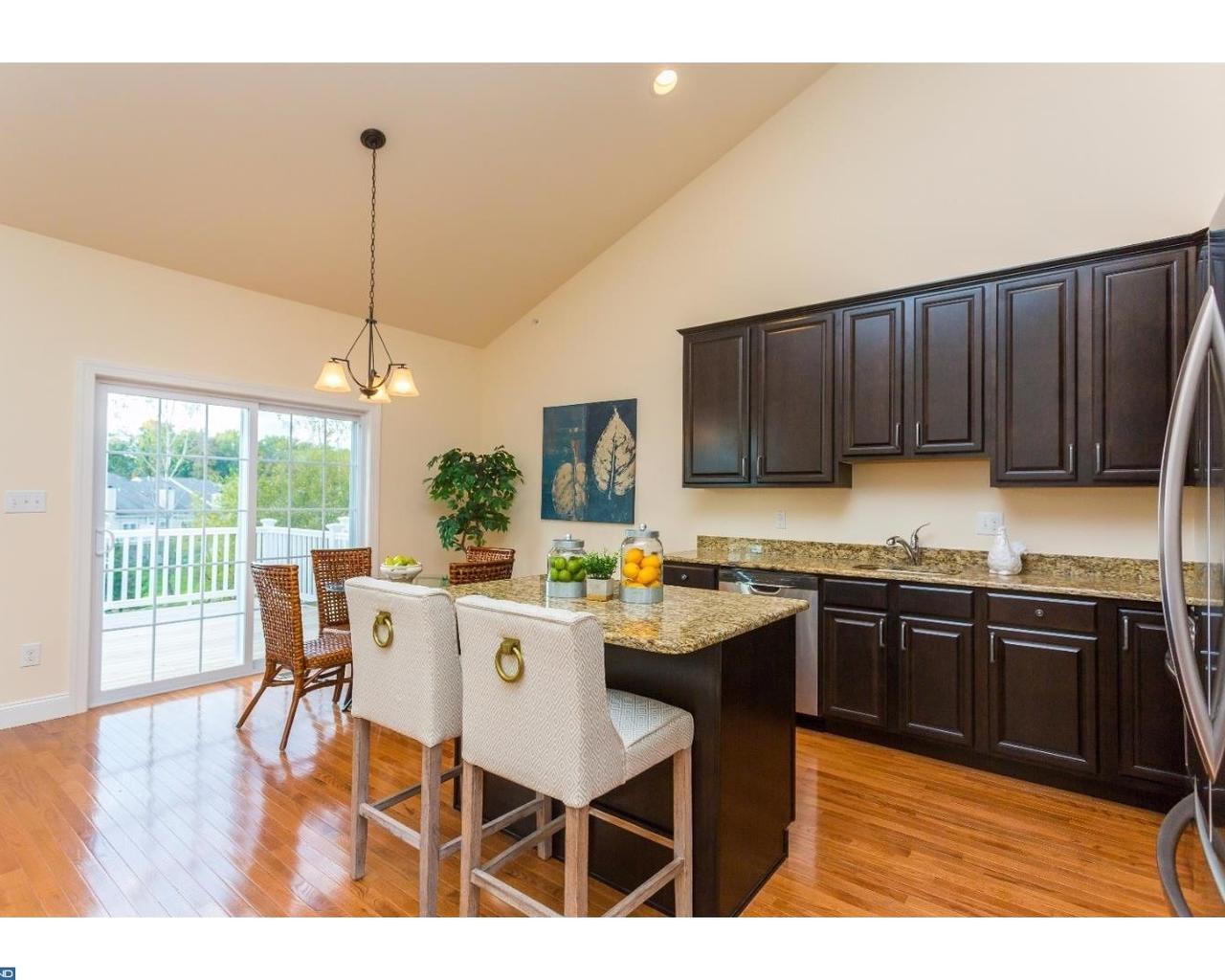 1006 Village Way - Photo 1