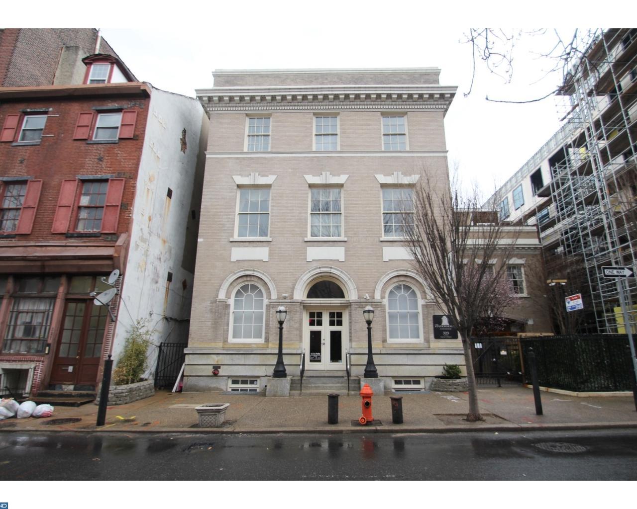 323 Race Street - Photo 1