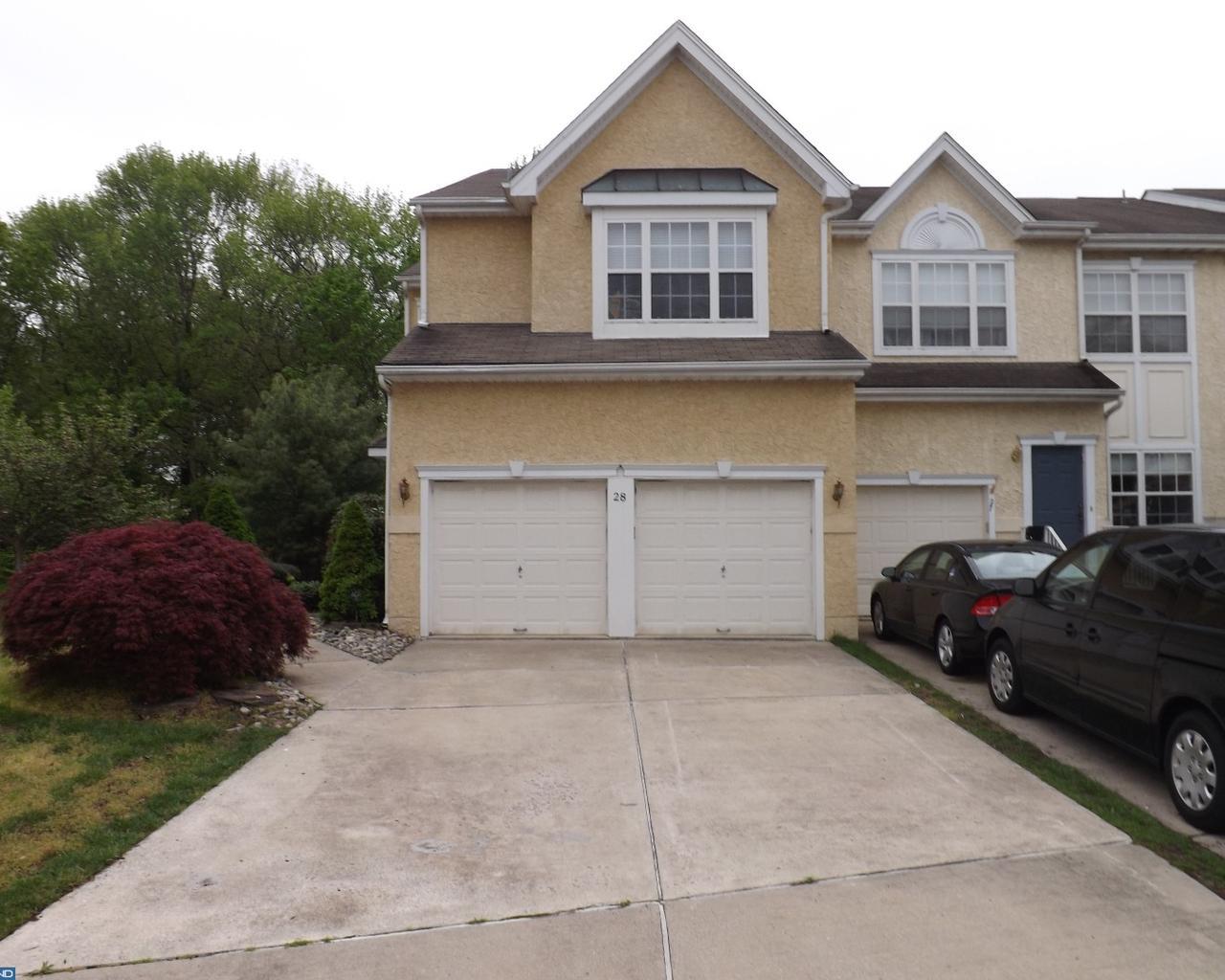 28 Versailles Boulevard - Photo 1