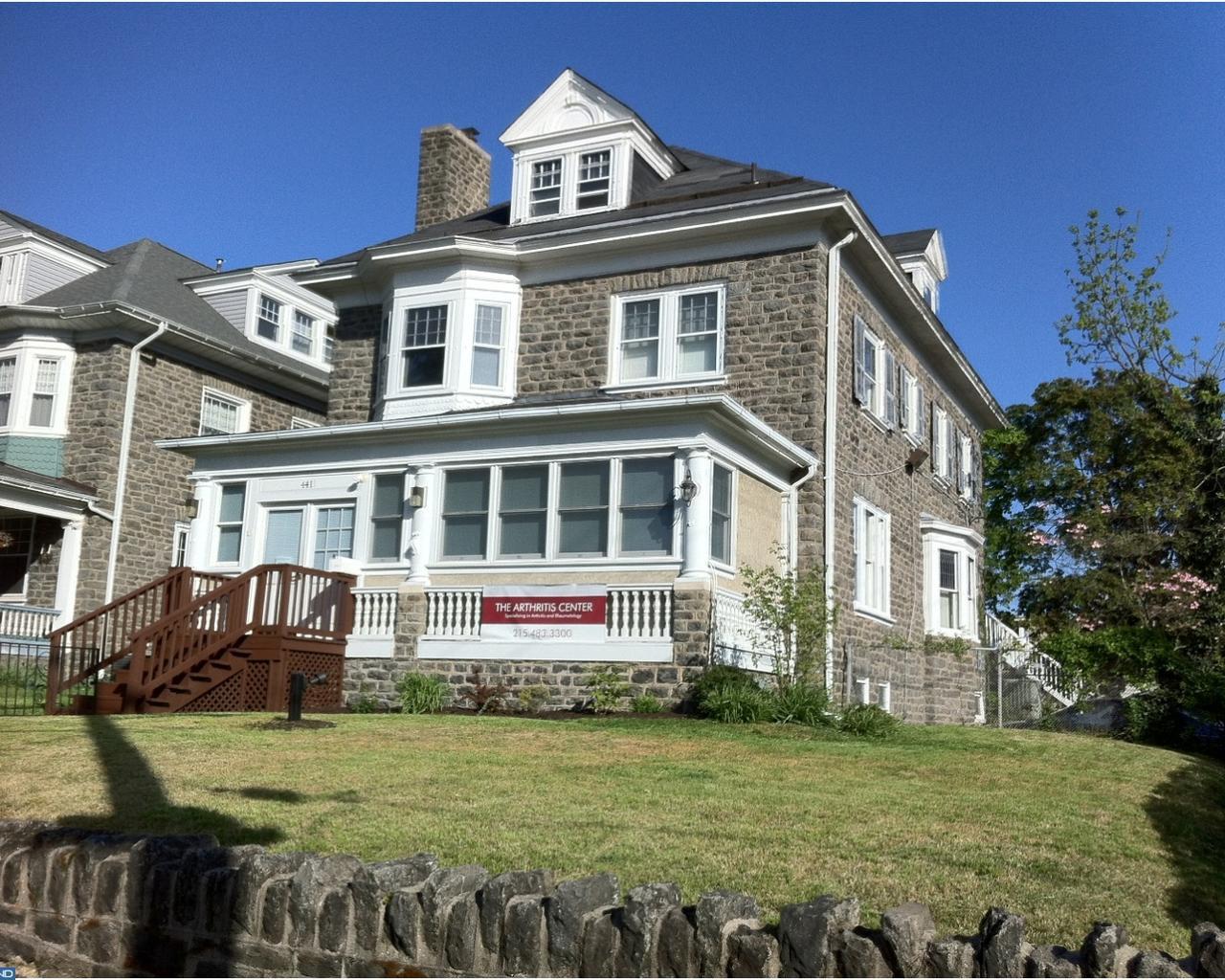 441 Lyceum Avenue - Photo 1