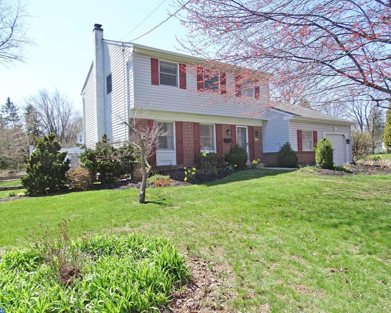 222 Windsor Avenue - Photo 1