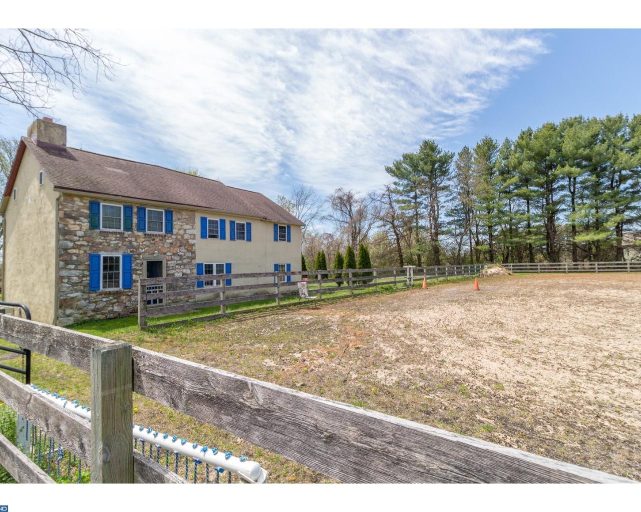 1611 New London Road - Photo 1
