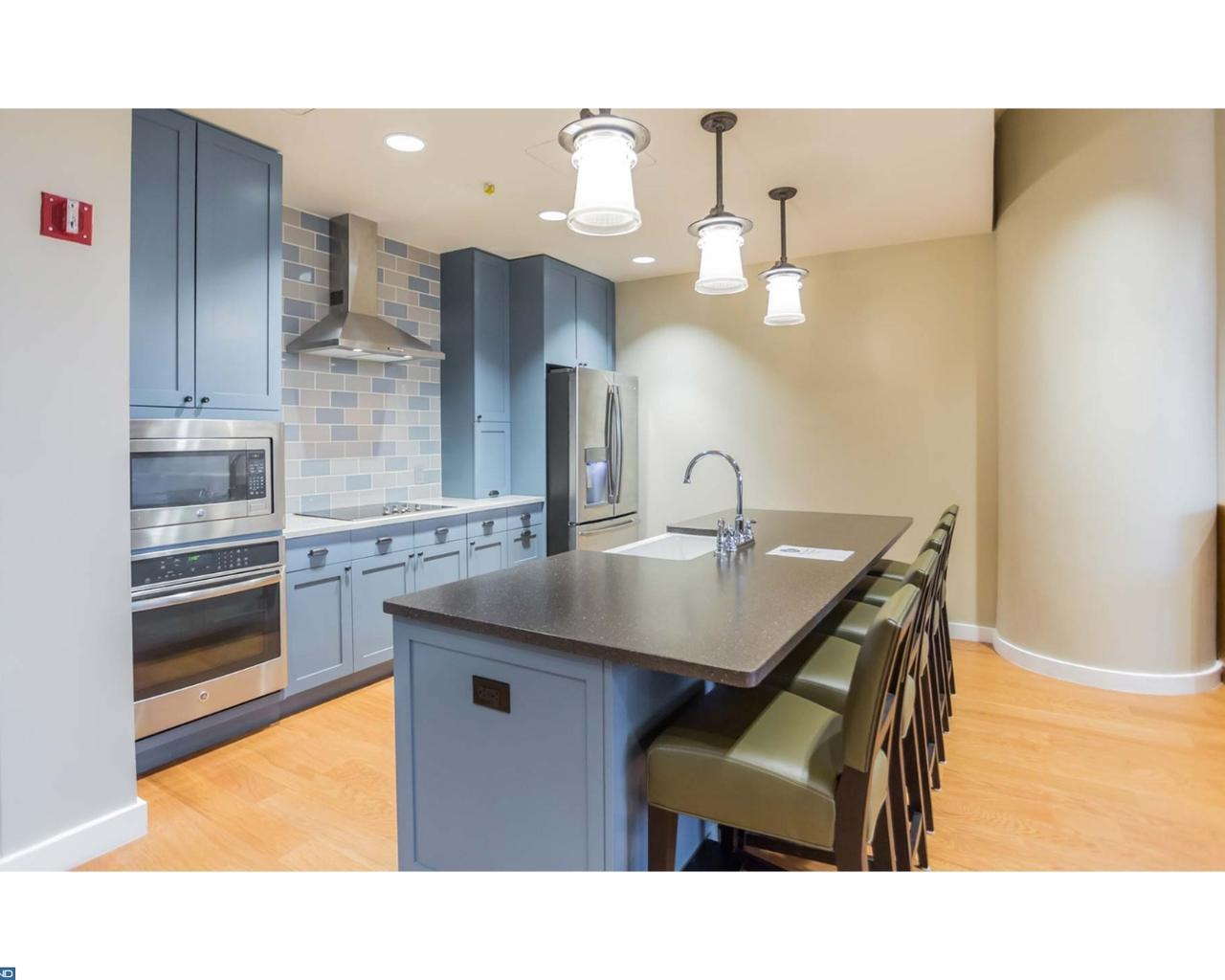 201 25TH Street - Photo 1