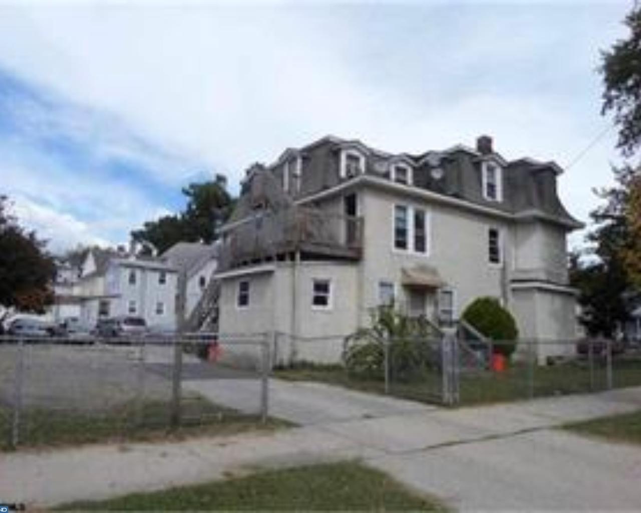 220 7TH Street - Photo 1