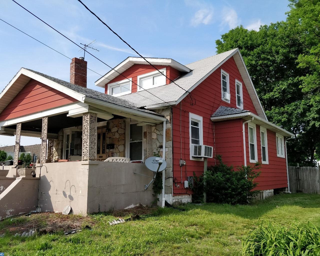 2122 46TH Street - Photo 1