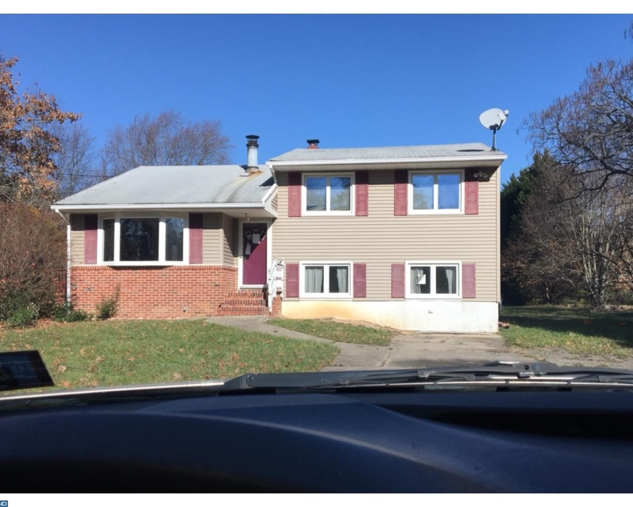 868 Newton Avenue - Photo 1