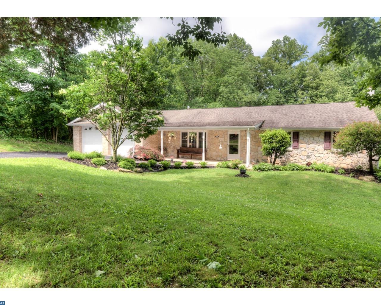 404 Longview Road - Photo 1