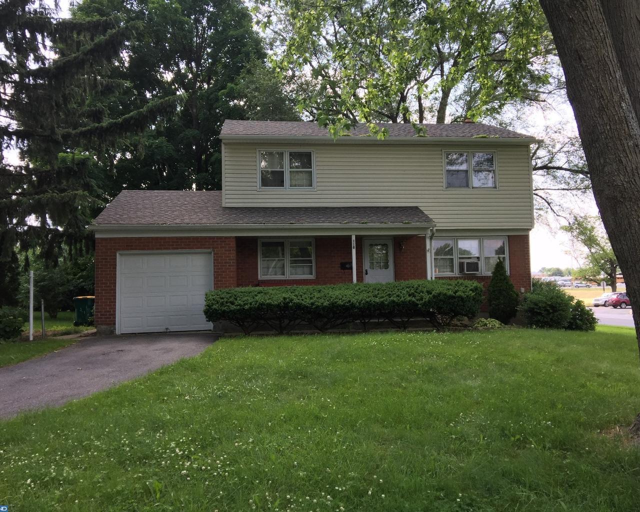 118 Bradley Avenue - Photo 1
