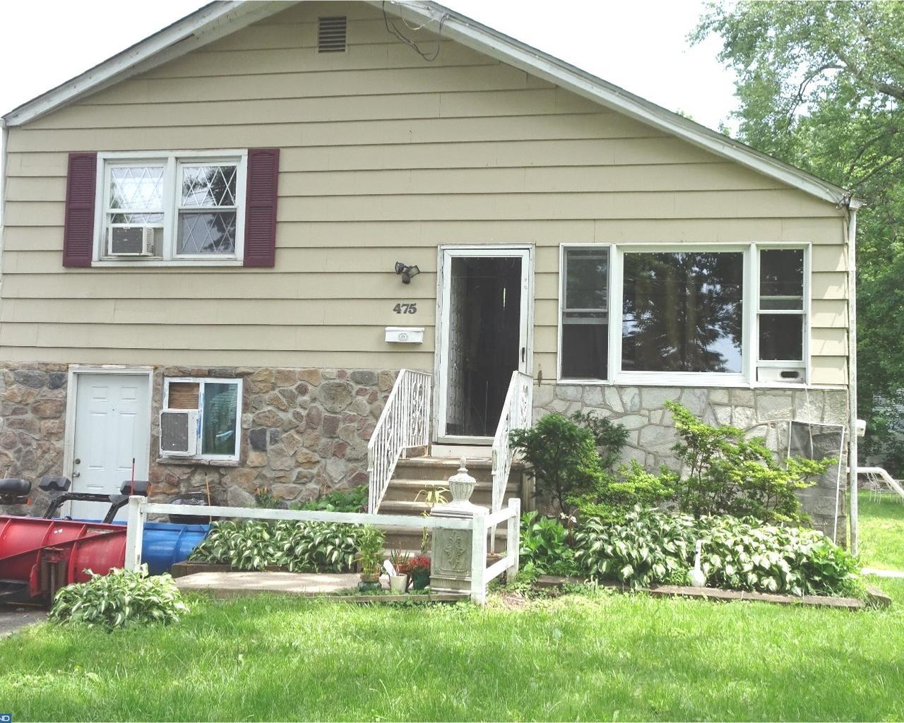475 Maple Street - Photo 1
