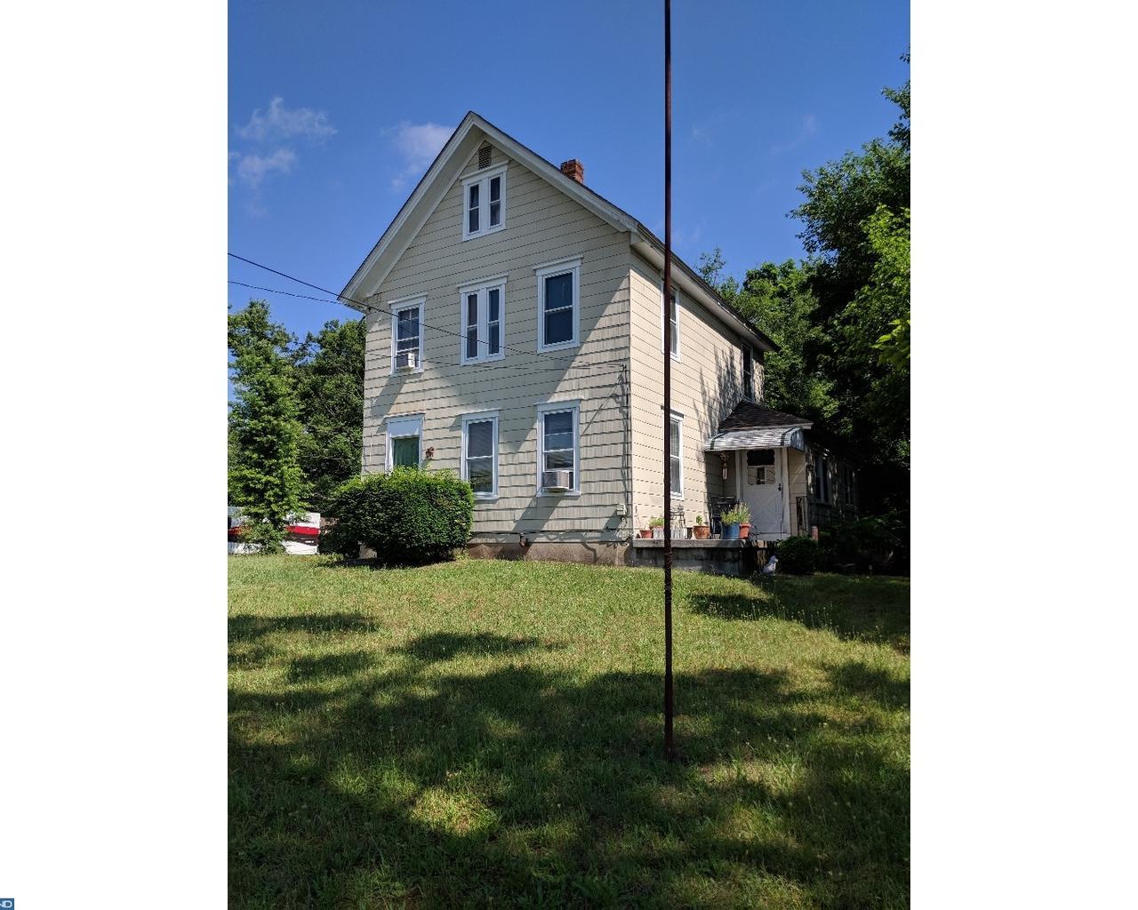 604 Holly Avenue - Photo 1
