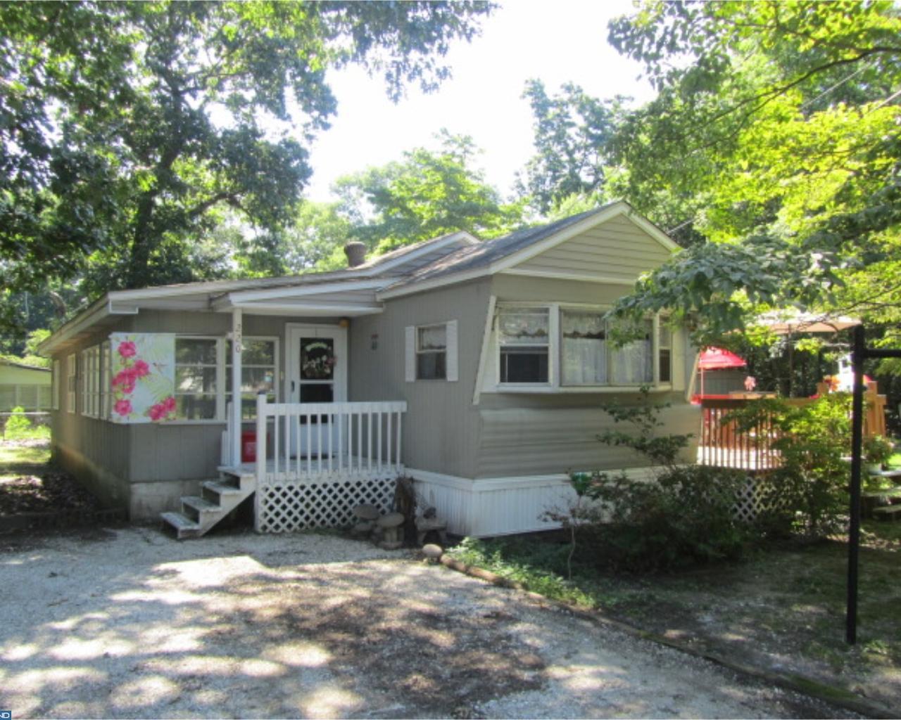 220 Robin Road - Photo 1