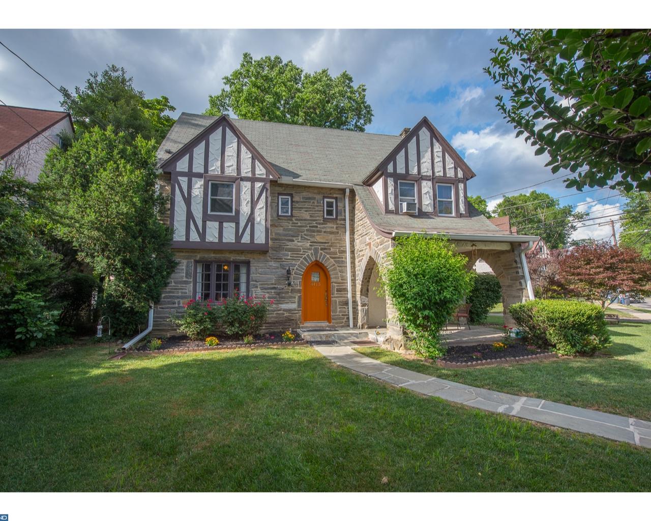 4415 Bond Avenue - Photo 1