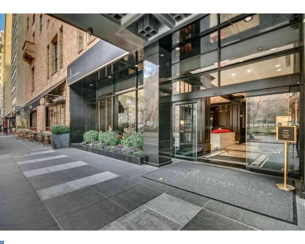219 18TH Street - Photo 1