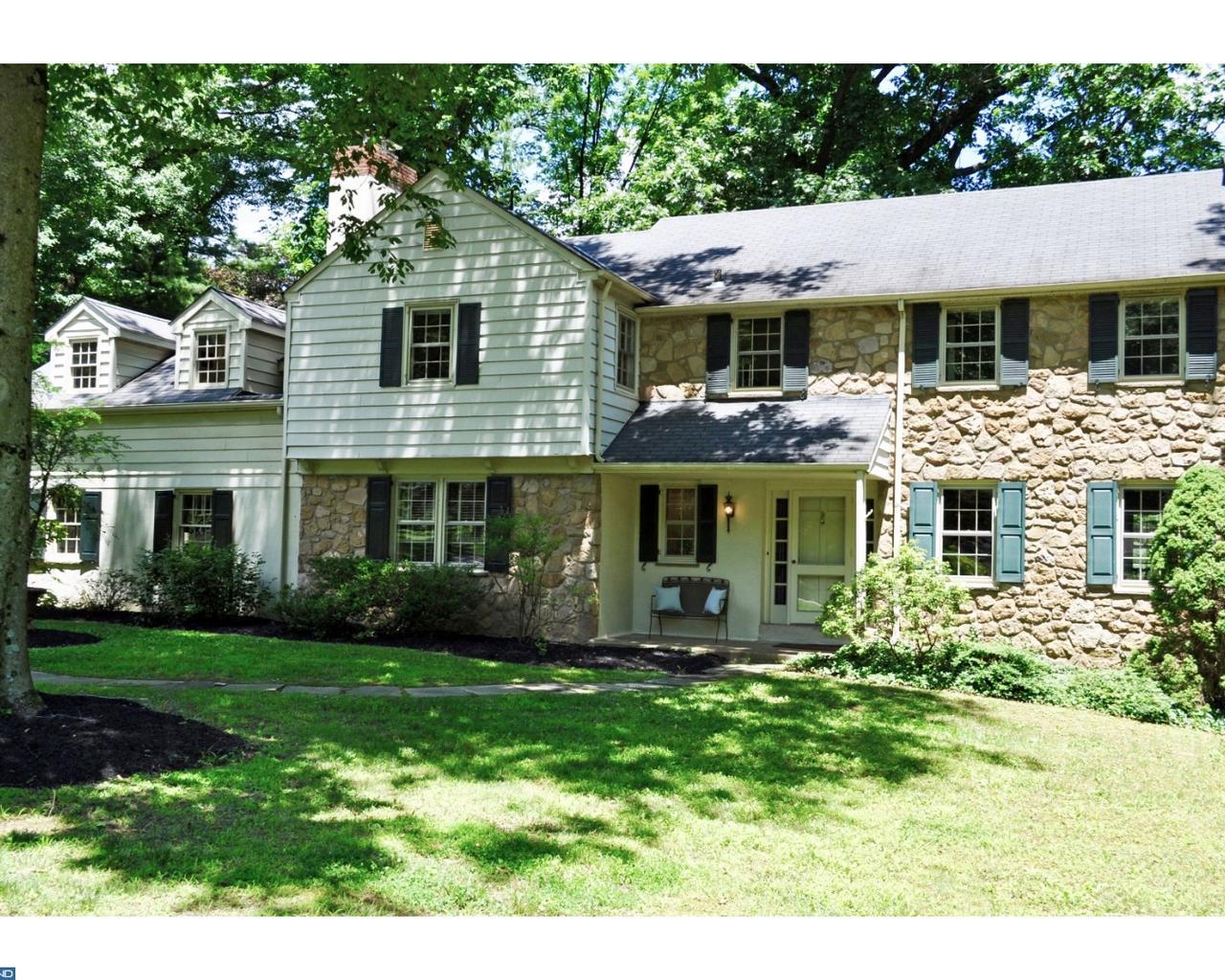 735 Woodcrest Road - Photo 1