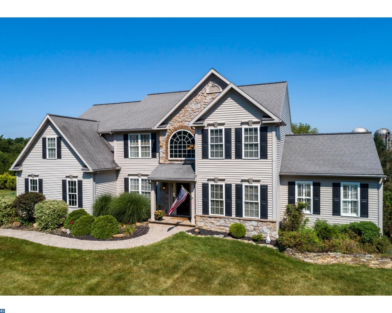 15 Pine Tree Drive - Photo 1