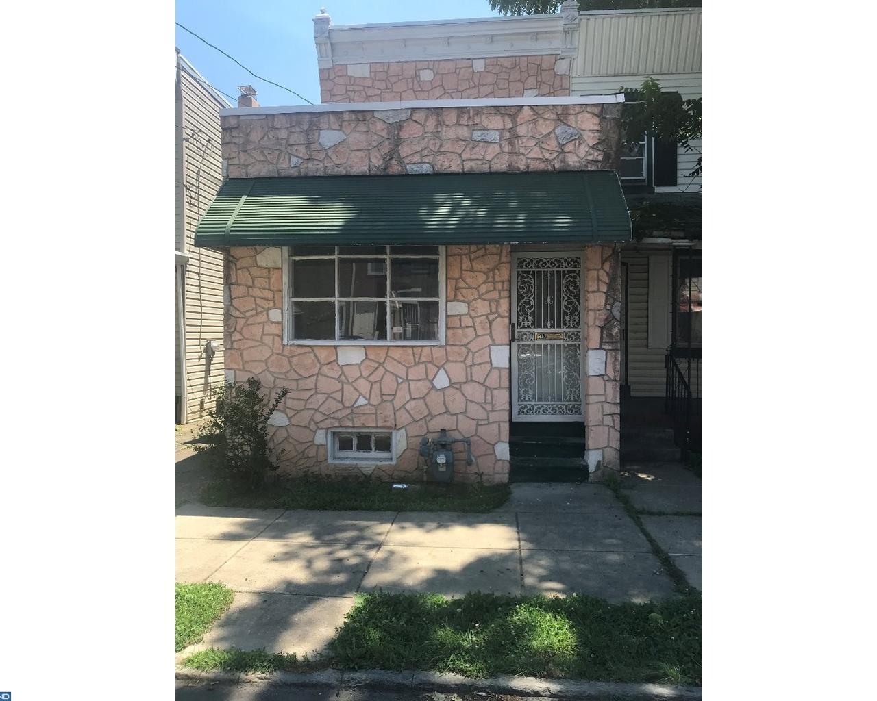 927 7TH Street - Photo 1