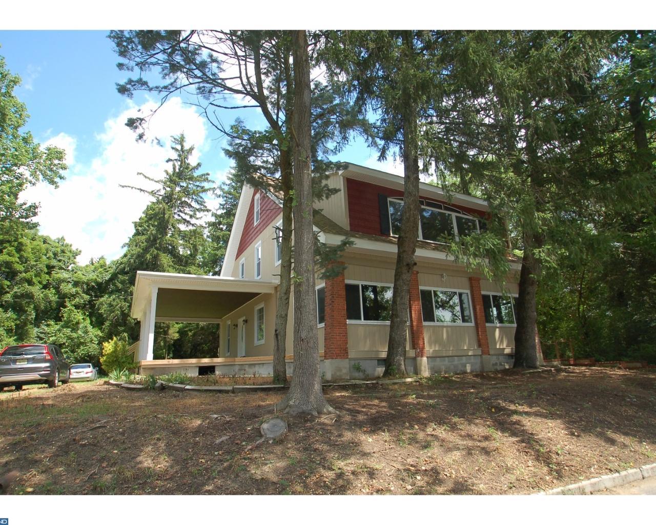 802 Whitaker Avenue - Photo 1