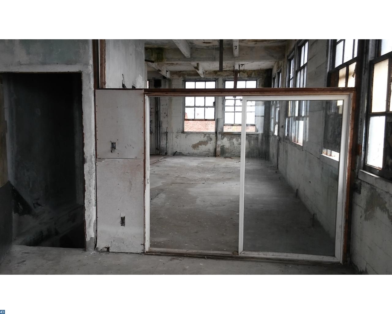 2119-25 Toronto Street - Photo 1