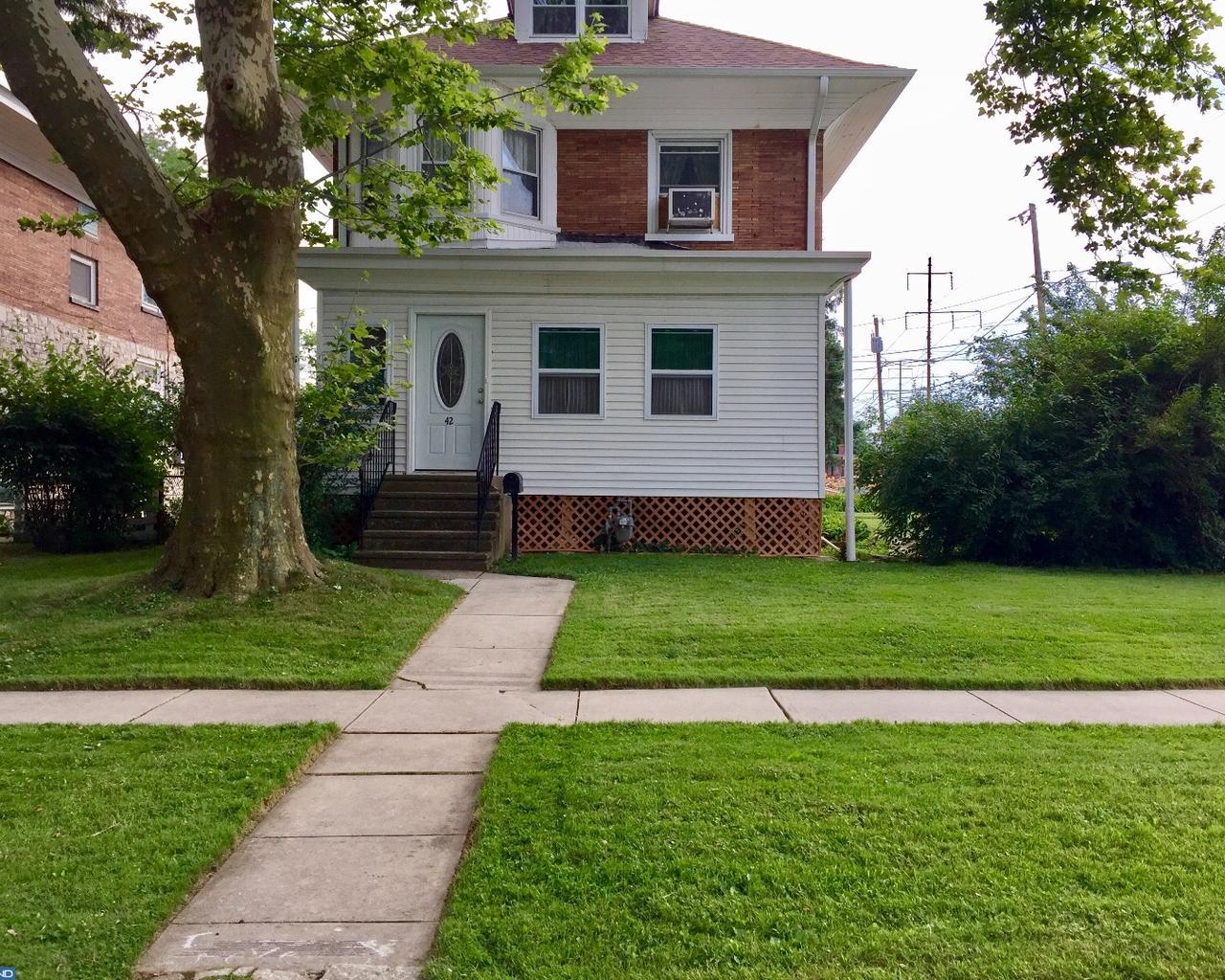 42 Ridley Avenue - Photo 1