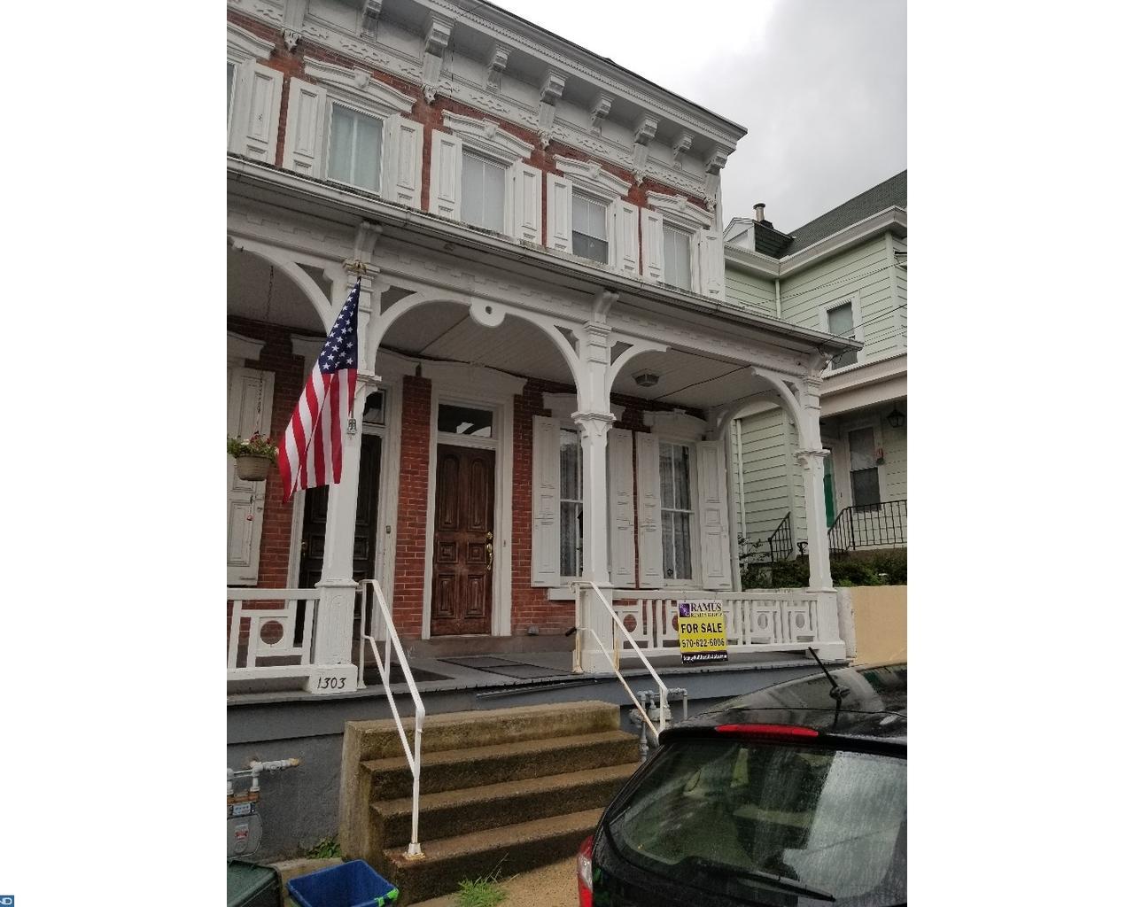 1305 Norwegian Street - Photo 1