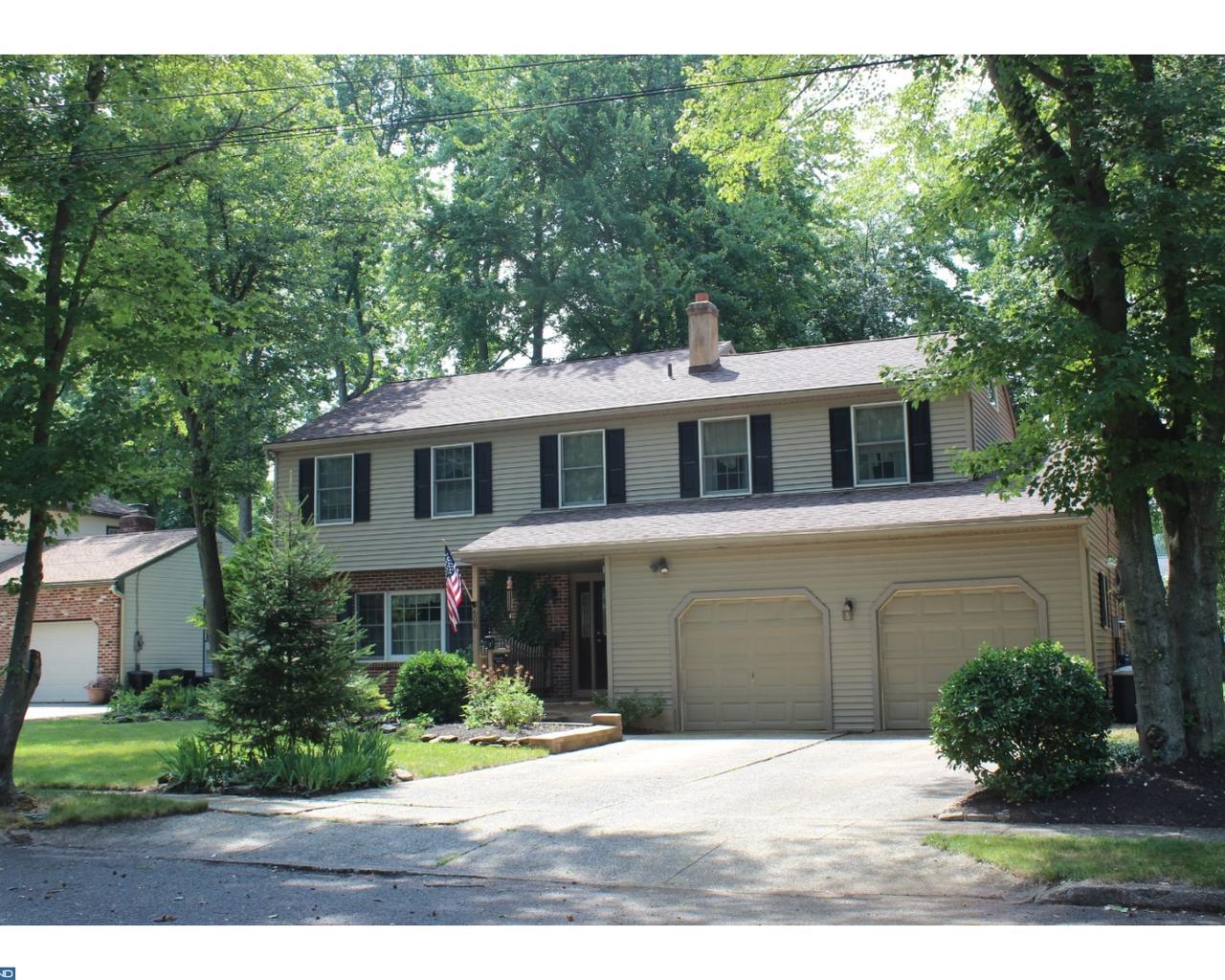 608 Clement Avenue - Photo 1