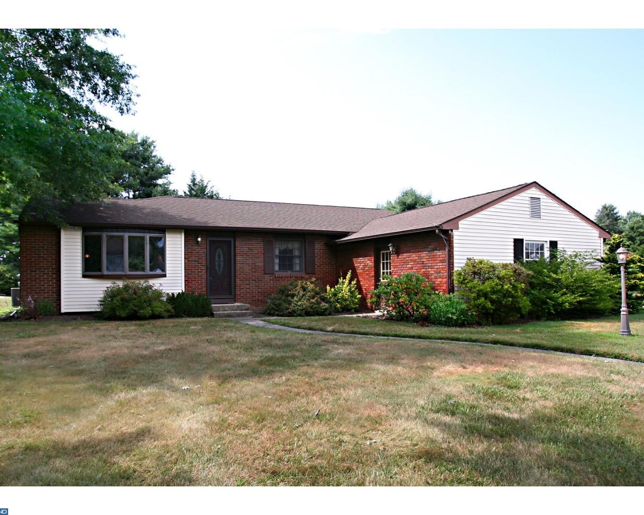 3 Wayside Road - Photo 1