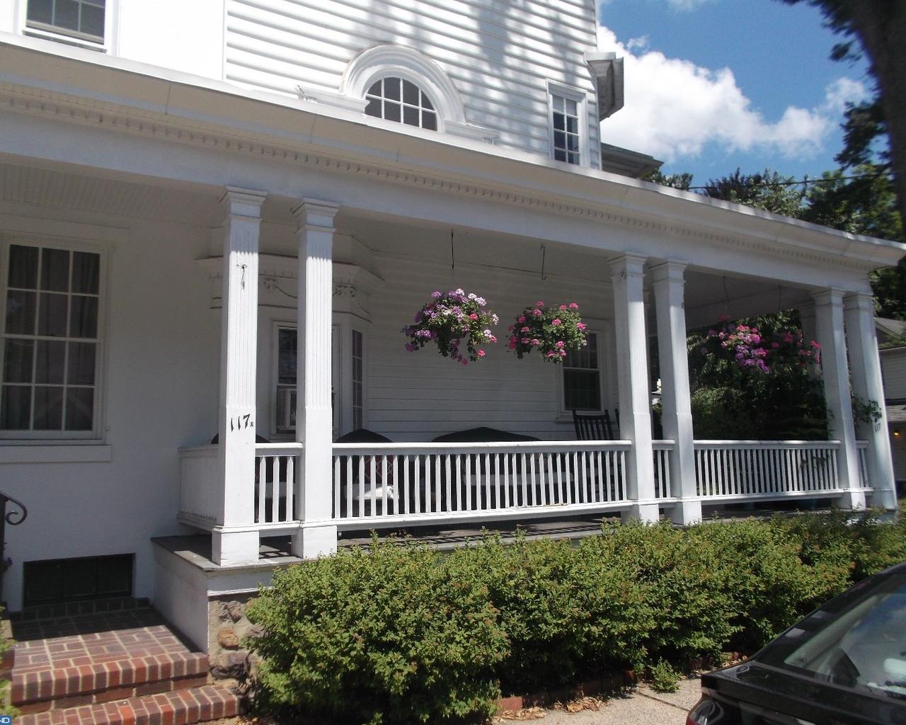 117 Oakland Avenue - Photo 1