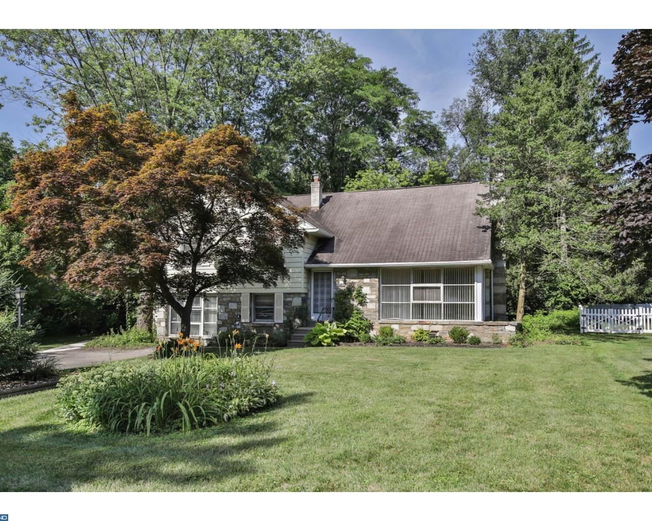 404 Twickenham Road - Photo 1