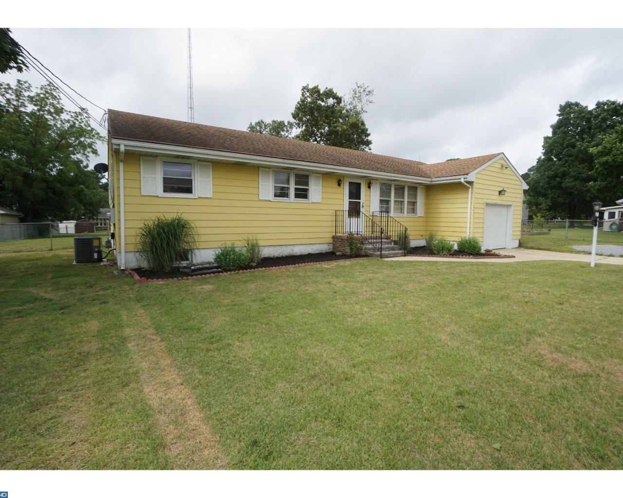 2411 Buttonwood Lane - Photo 1
