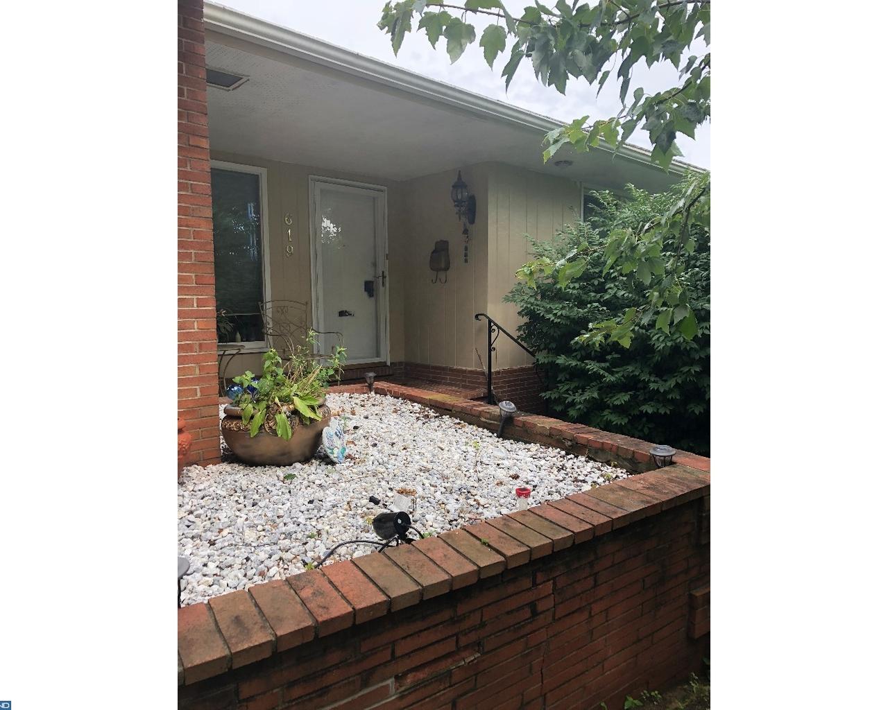 619 Jefferson Boulevard - Photo 1
