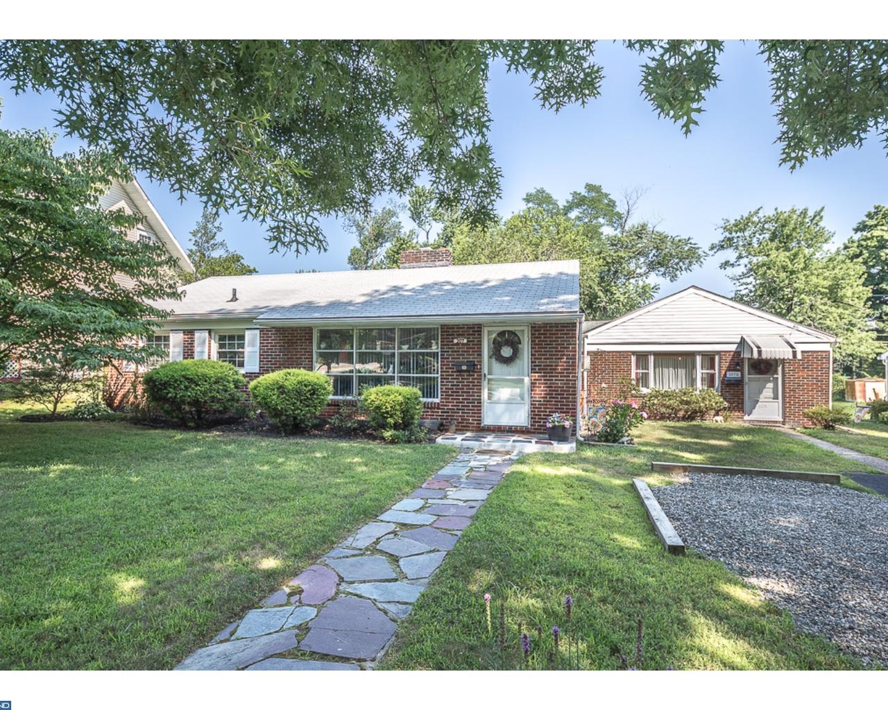207207A Harvard Avenue - Photo 1