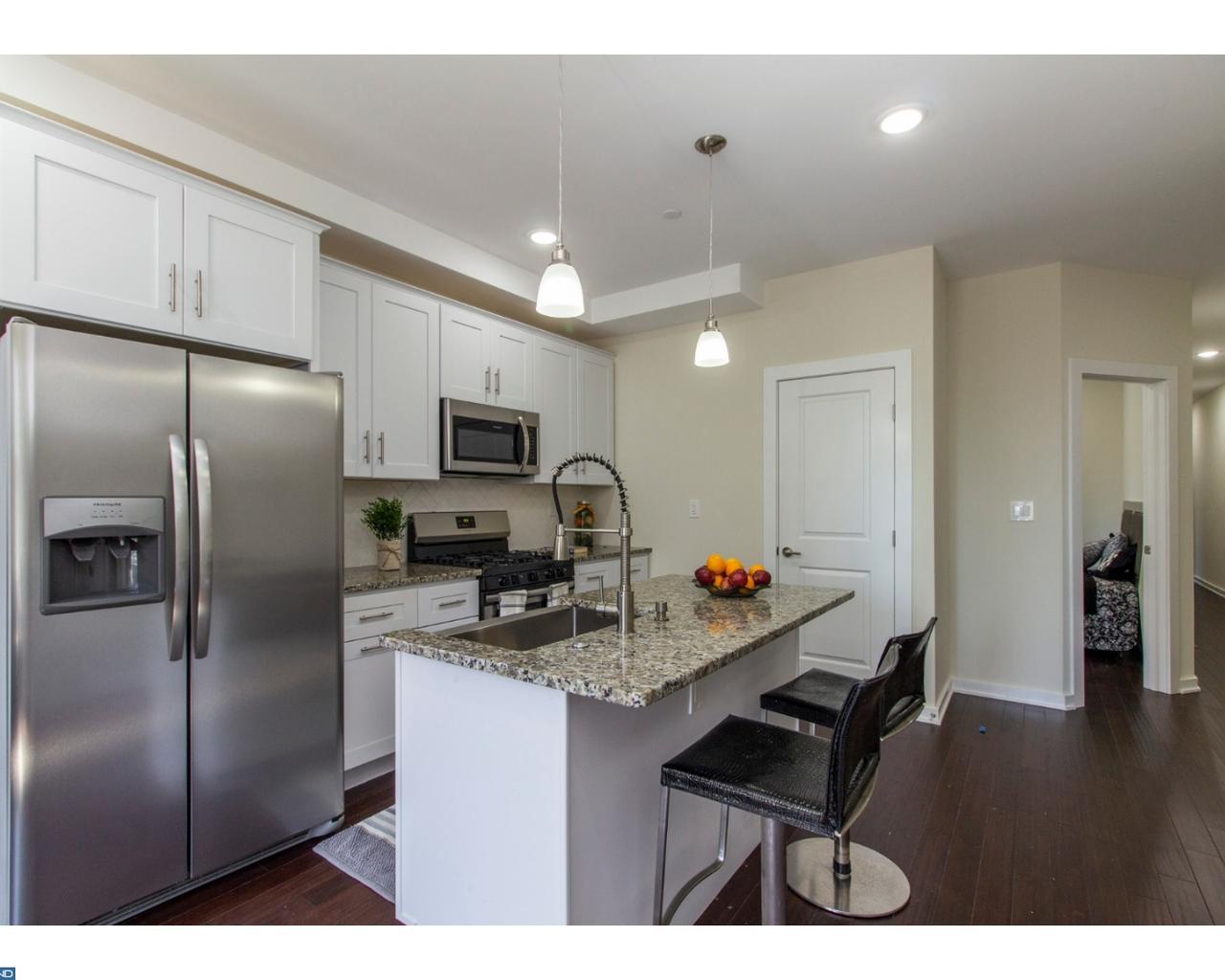 816 16TH Street - Photo 1