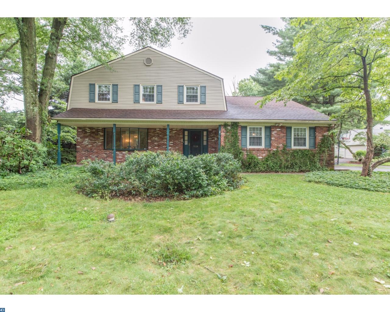 719 Ardsley Court - Photo 1