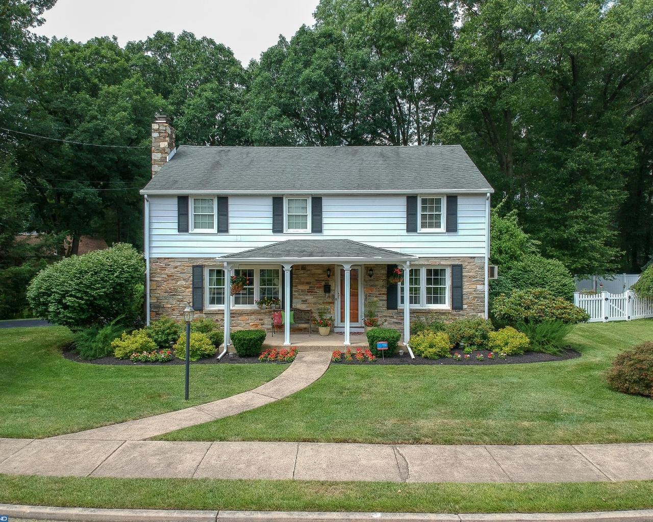 9 Berrel Avenue - Photo 1