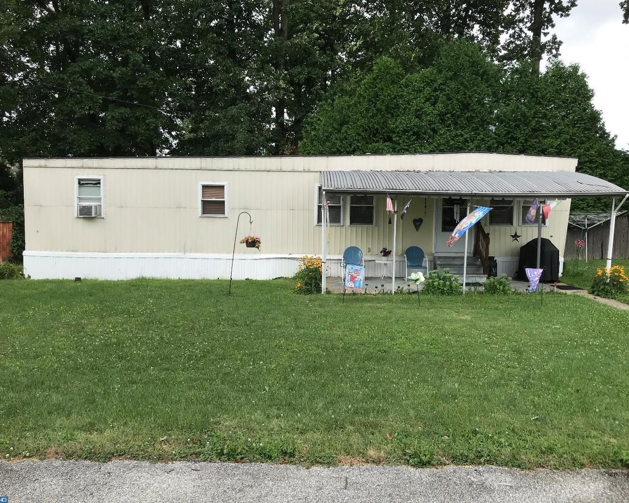308 James Drive - Photo 1