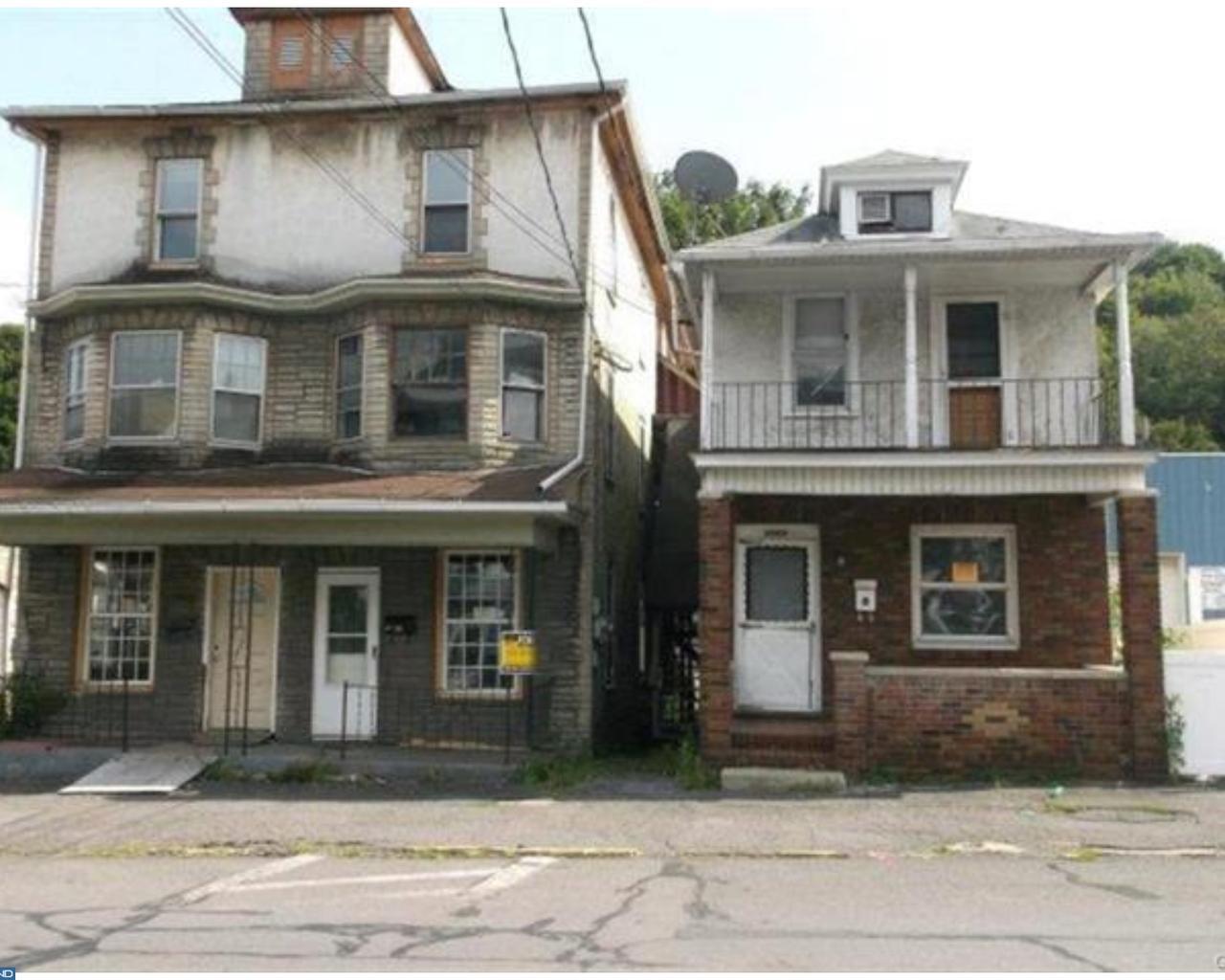 1046 Arch Street - Photo 1