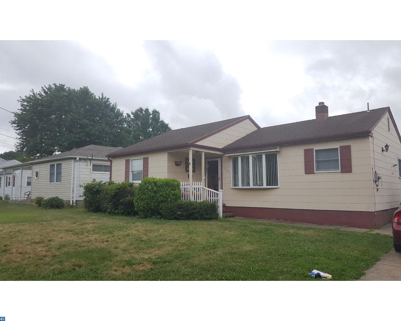 322 Orchard Avenue - Photo 1