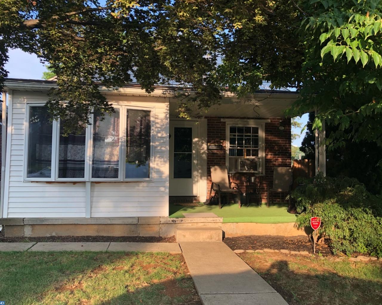1416 Bleeker Avenue - Photo 1