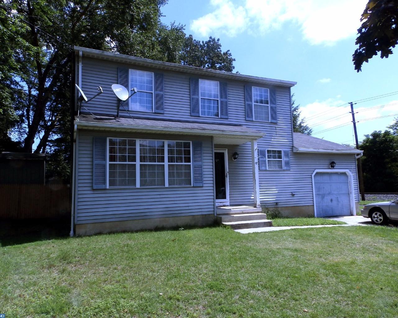18 Edwards Avenue - Photo 1