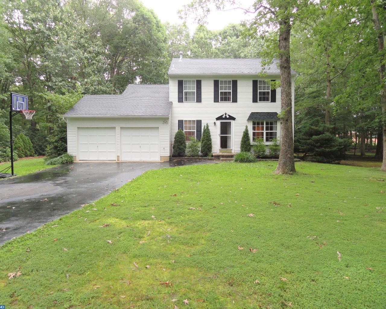 309 Huntington Court - Photo 1