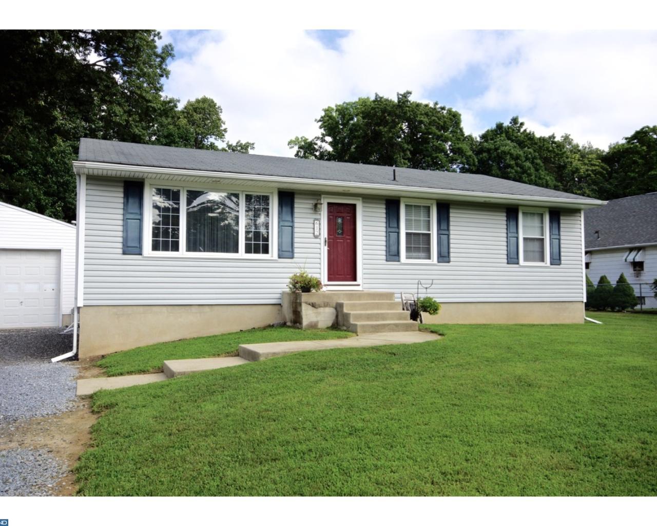 612 Tacoma Boulevard - Photo 1