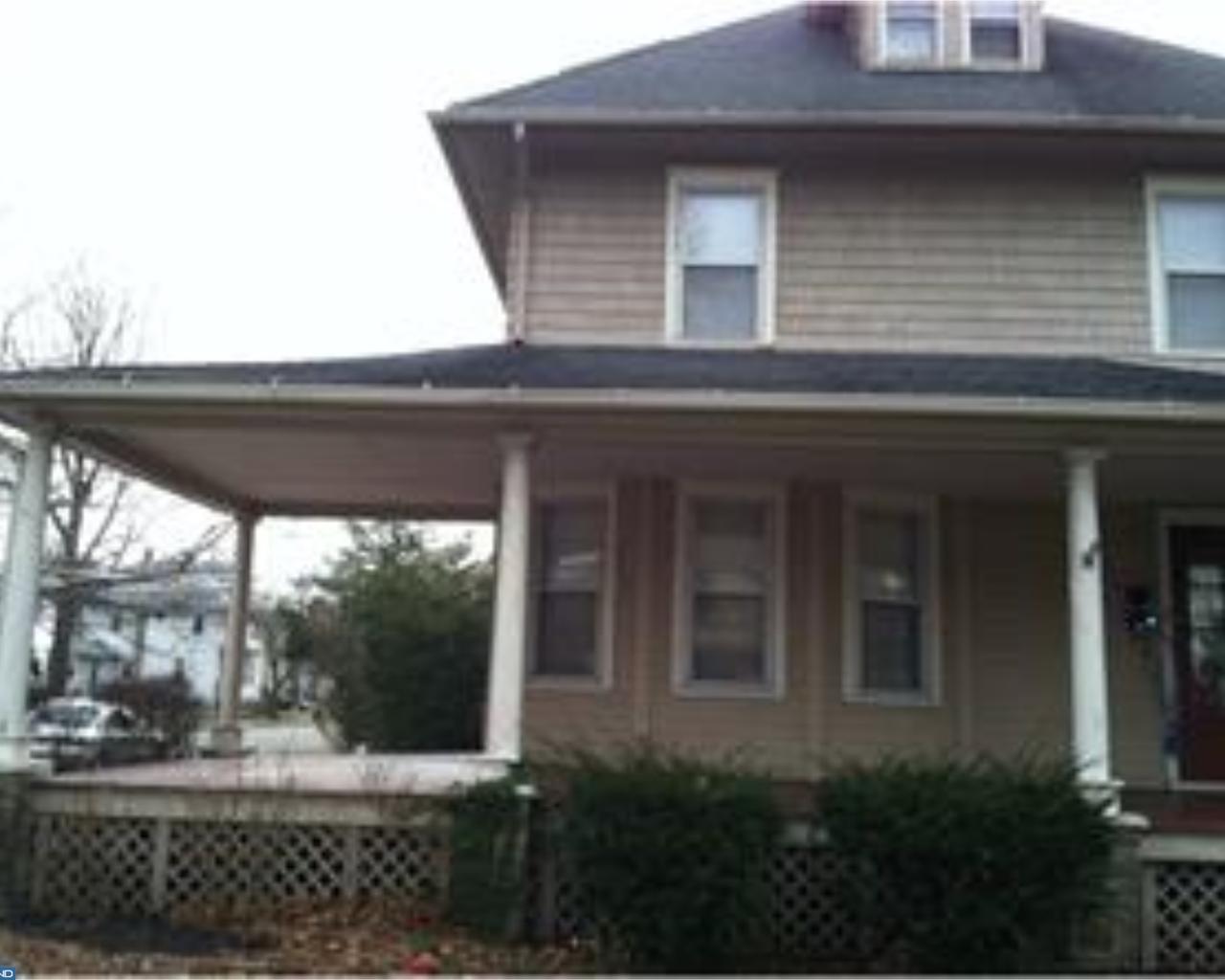 431 Cinnaminson Avenue - Photo 1