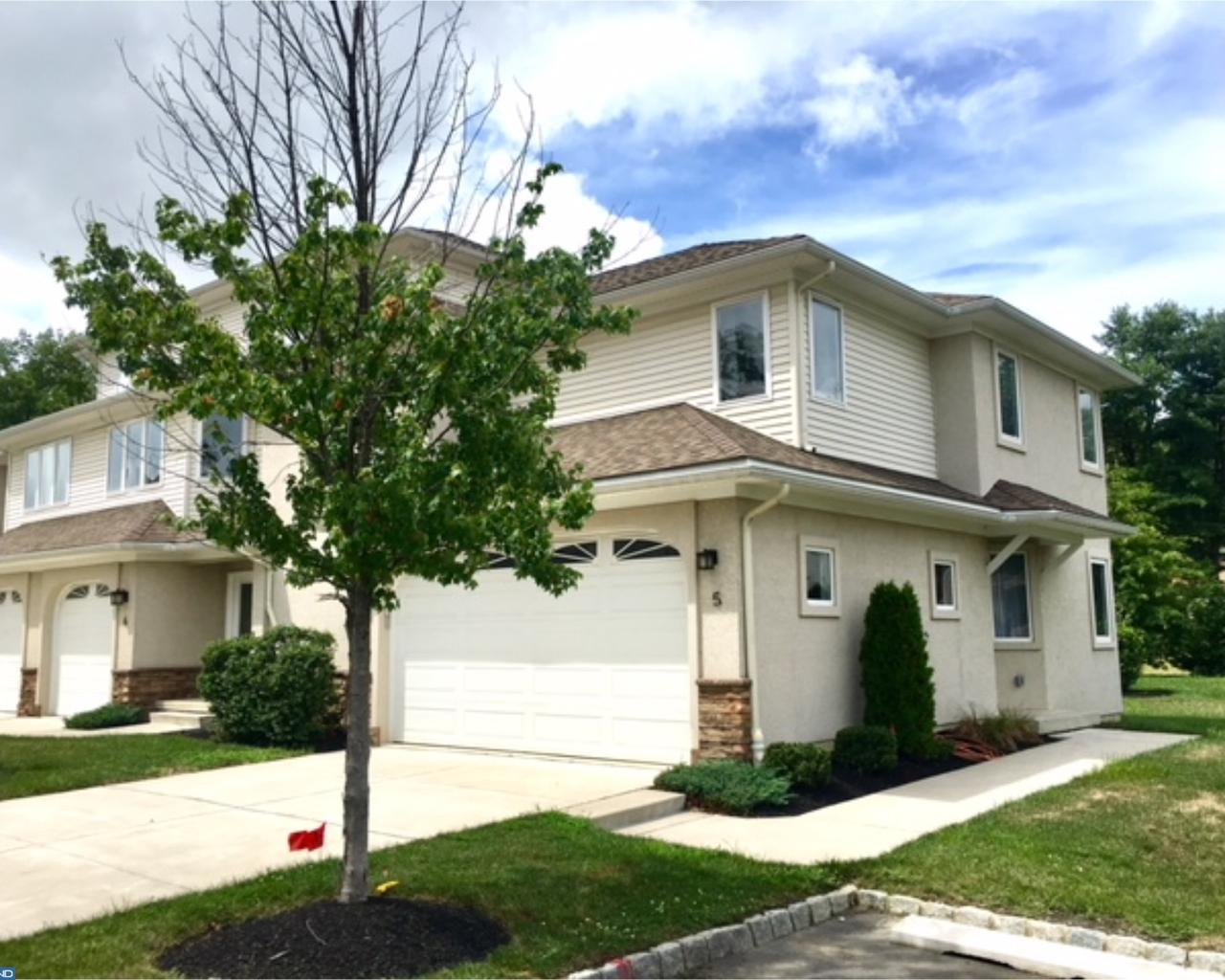 5 Regency Court - Photo 1