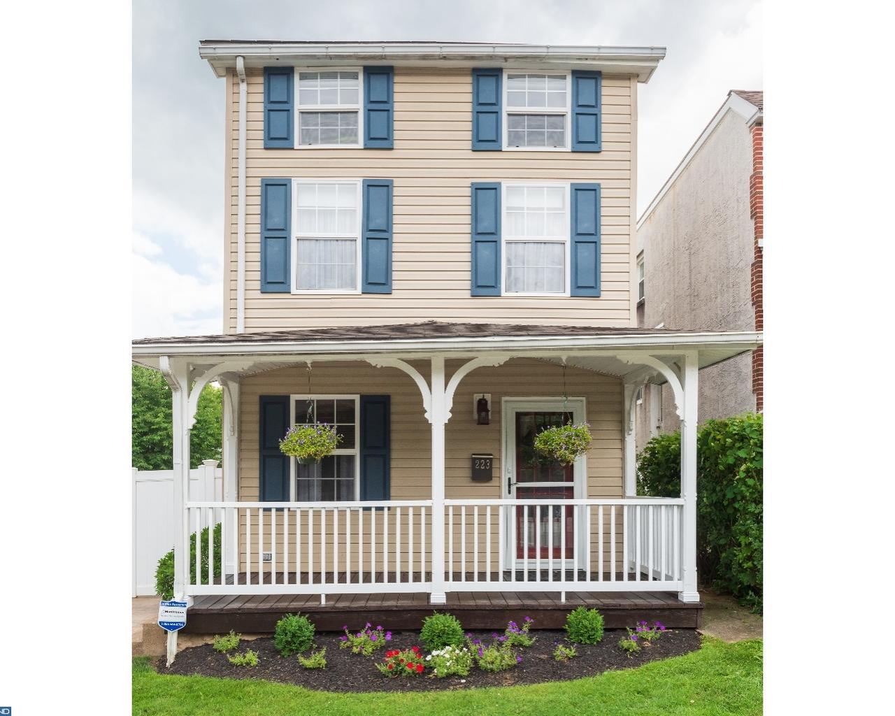223 7TH Avenue - Photo 1