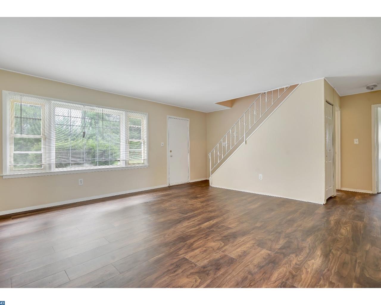 149 Somerset Drive - Photo 1