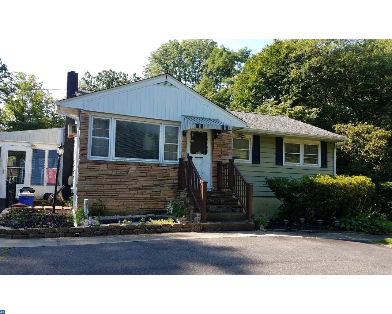 363 Burlington Street - Photo 1