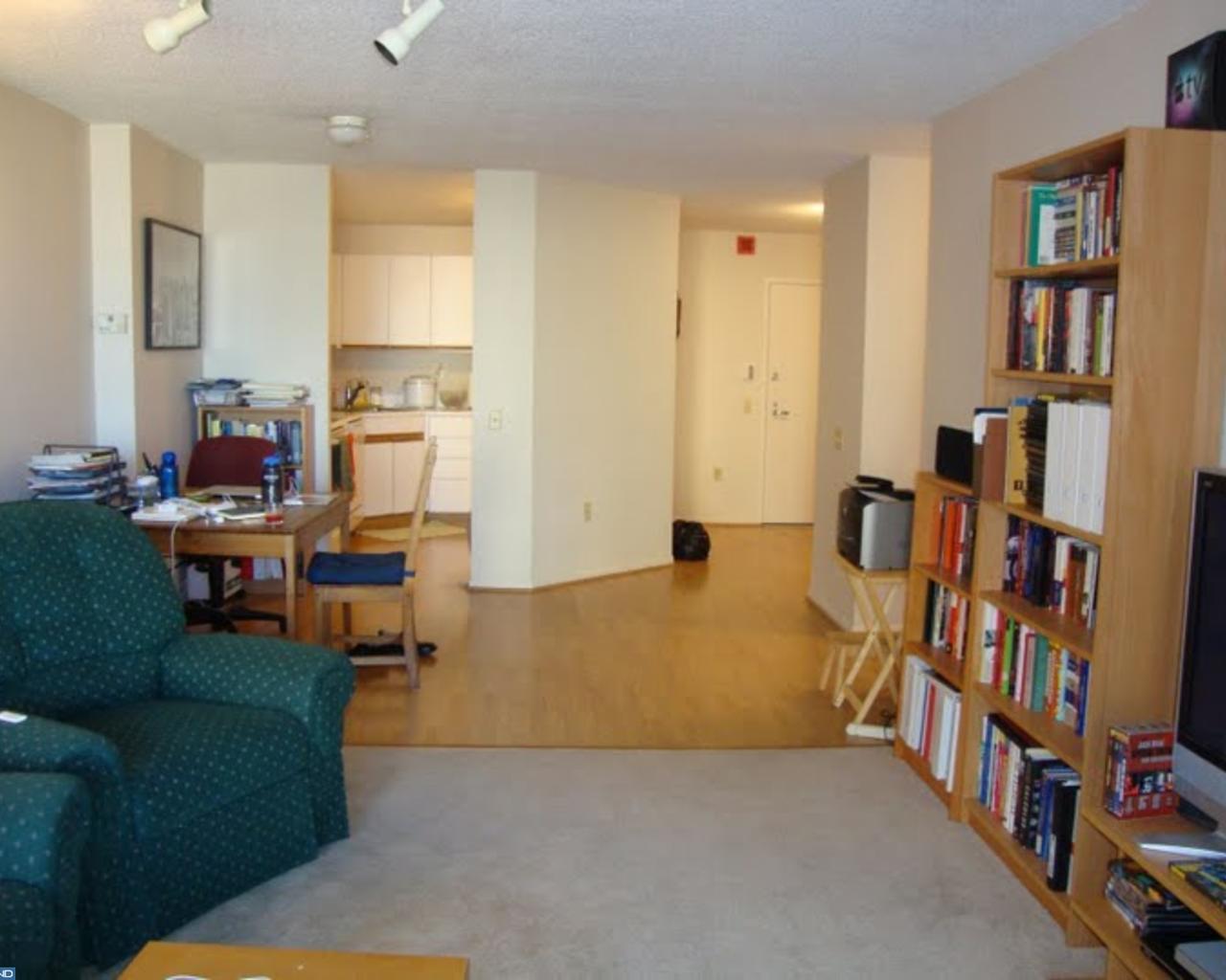 241 6TH Street - Photo 1