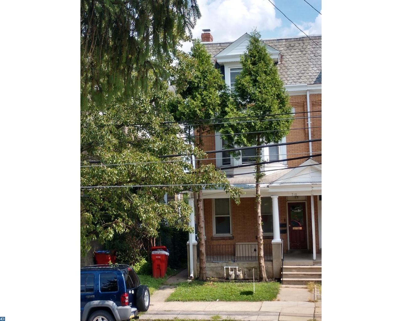 710 Stanbridge Street - Photo 1